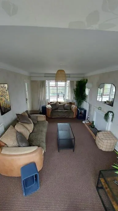 Unique House With Up To 3 Self Contained Living Areas Villa Bournemouth
