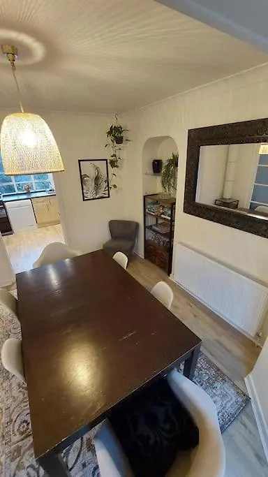 Unique House With Up To 3 Self Contained Living Areas Villa Bournemouth